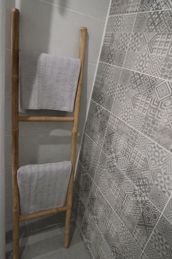 Hniezdo V Raji 1 - Luxurious Apartment 3 Min Walk To City Center Spisska Nova Ves Exterior foto