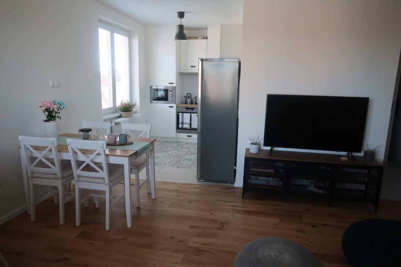 Hniezdo V Raji 1 - Luxurious Apartment 3 Min Walk To City Center Spisska Nova Ves Exterior foto