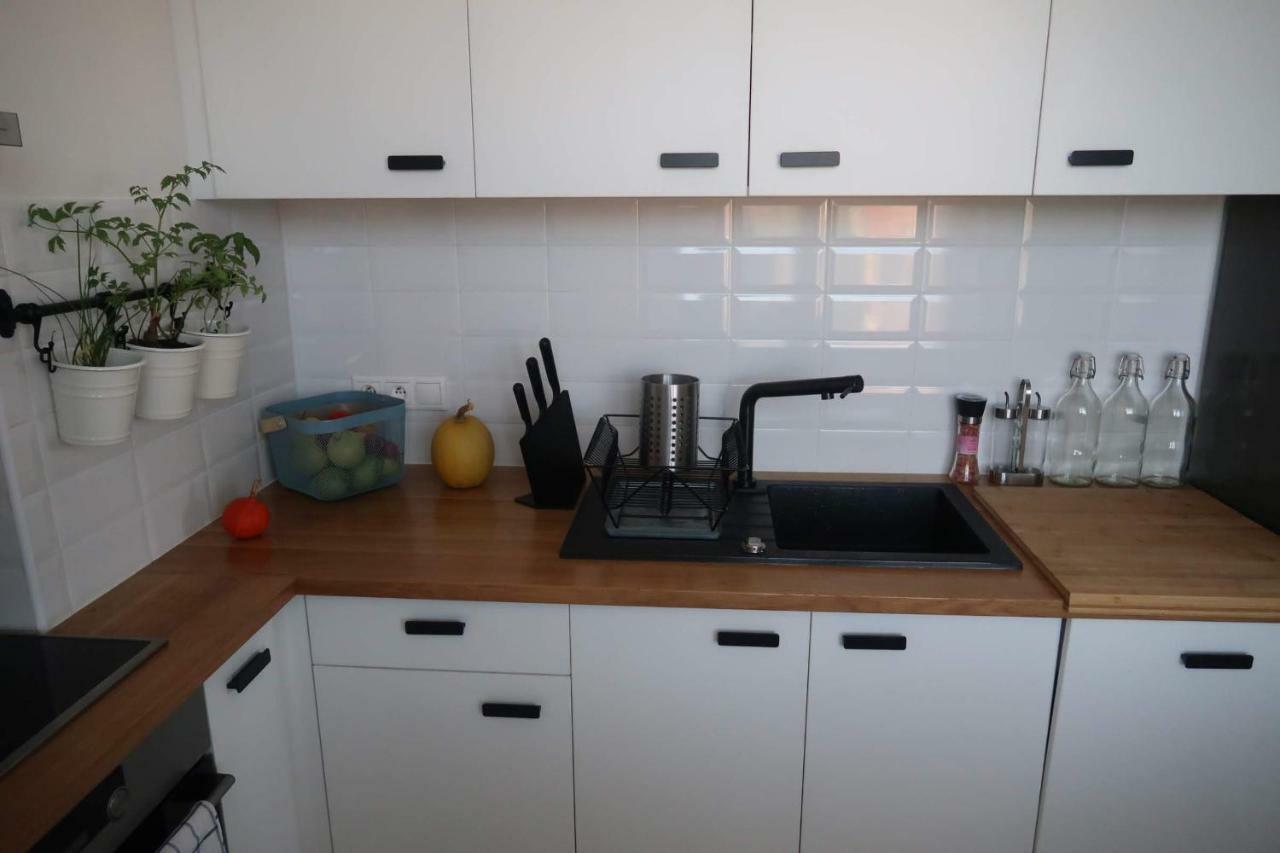 Hniezdo V Raji 1 - Luxurious Apartment 3 Min Walk To City Center Spisska Nova Ves Exterior foto